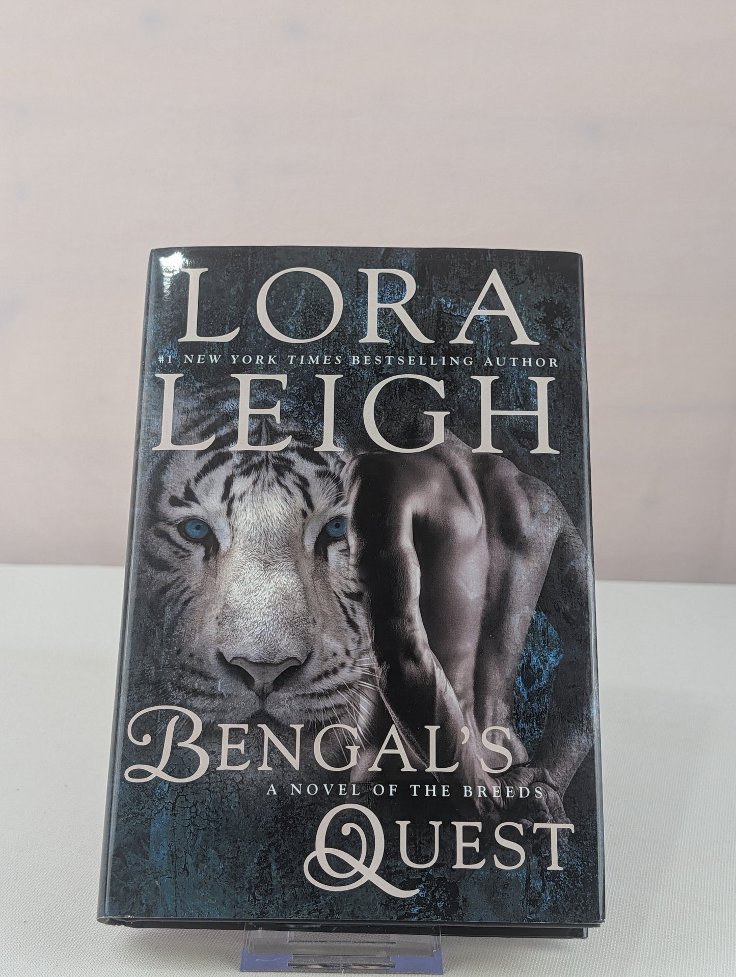 Bengal's Quest (A Novel of the Breeds) by Lora Leigh