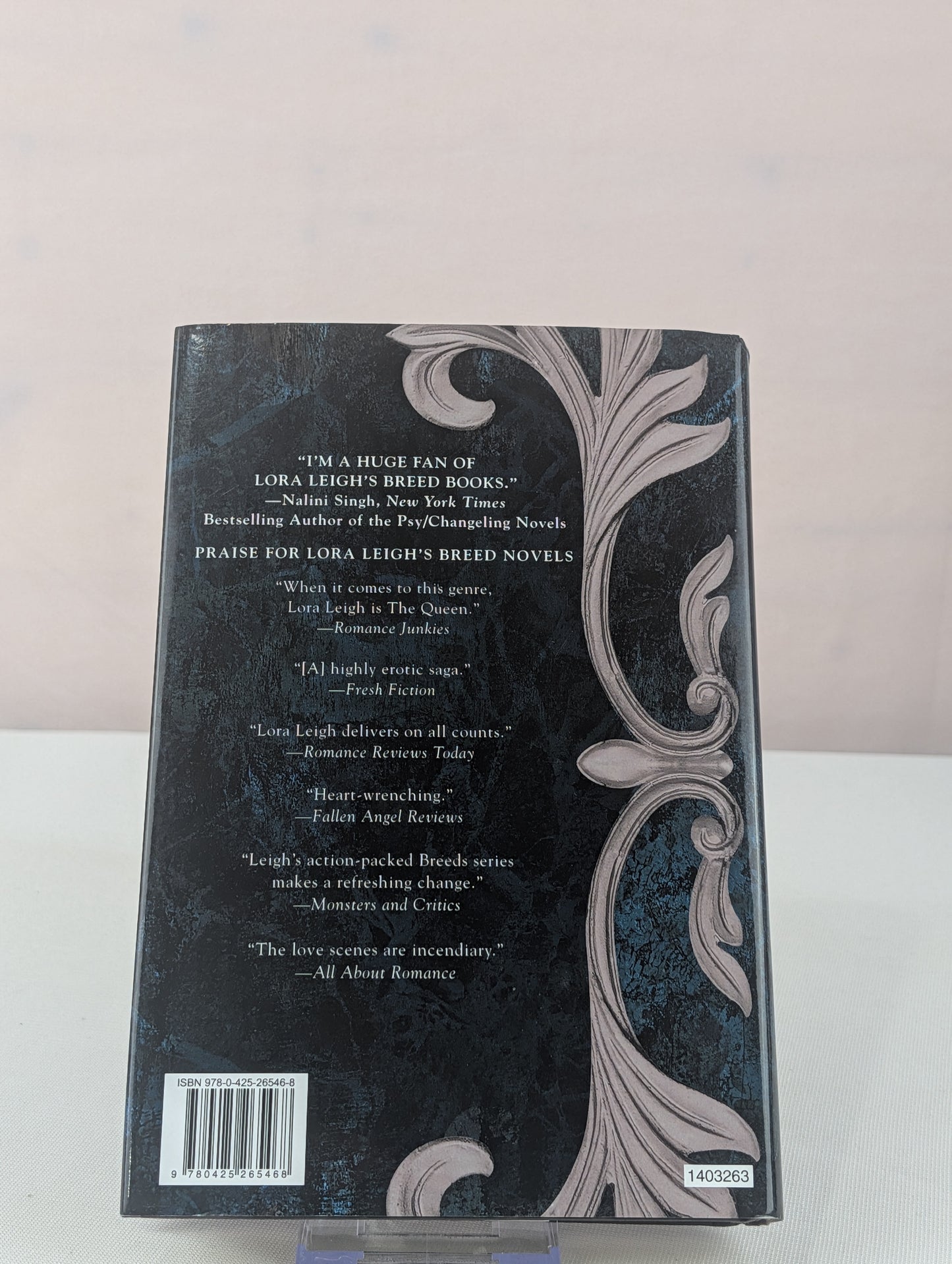 Bengal's Quest (A Novel of the Breeds) by Lora Leigh
