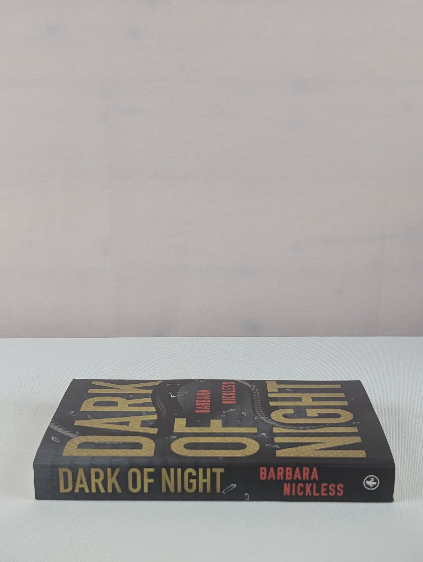 Dark of Night (Dr. Evan Wilding) by Barbara Nickless