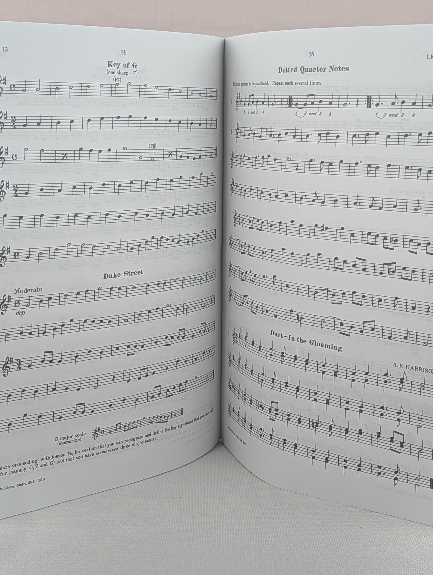 RUBANK ELEMENTARY METHOD - SAXOPHONE (RUBANK EDUCATIONAL LIBRARY) - SHEET MUSIC SAXOPHONE BOOK FOR B by N.W. Hovey
