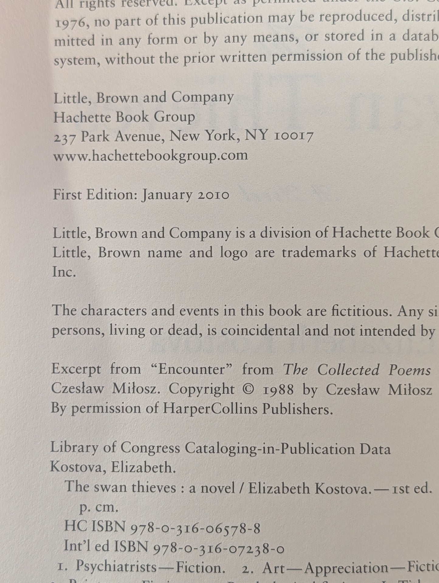 The Swan Thieves: A Novel by Elizabeth Kostova