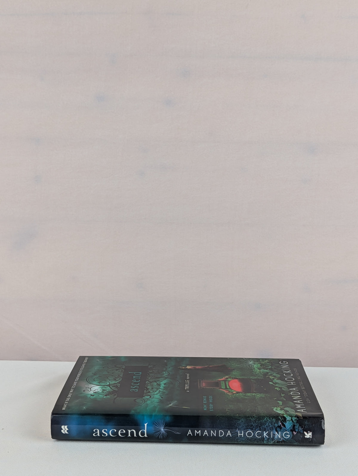 Ascend: A Trylle Novel (Trylle Trilogy, 3) by Amanda Hocking (2012) Hardcover by Amanda Hocking