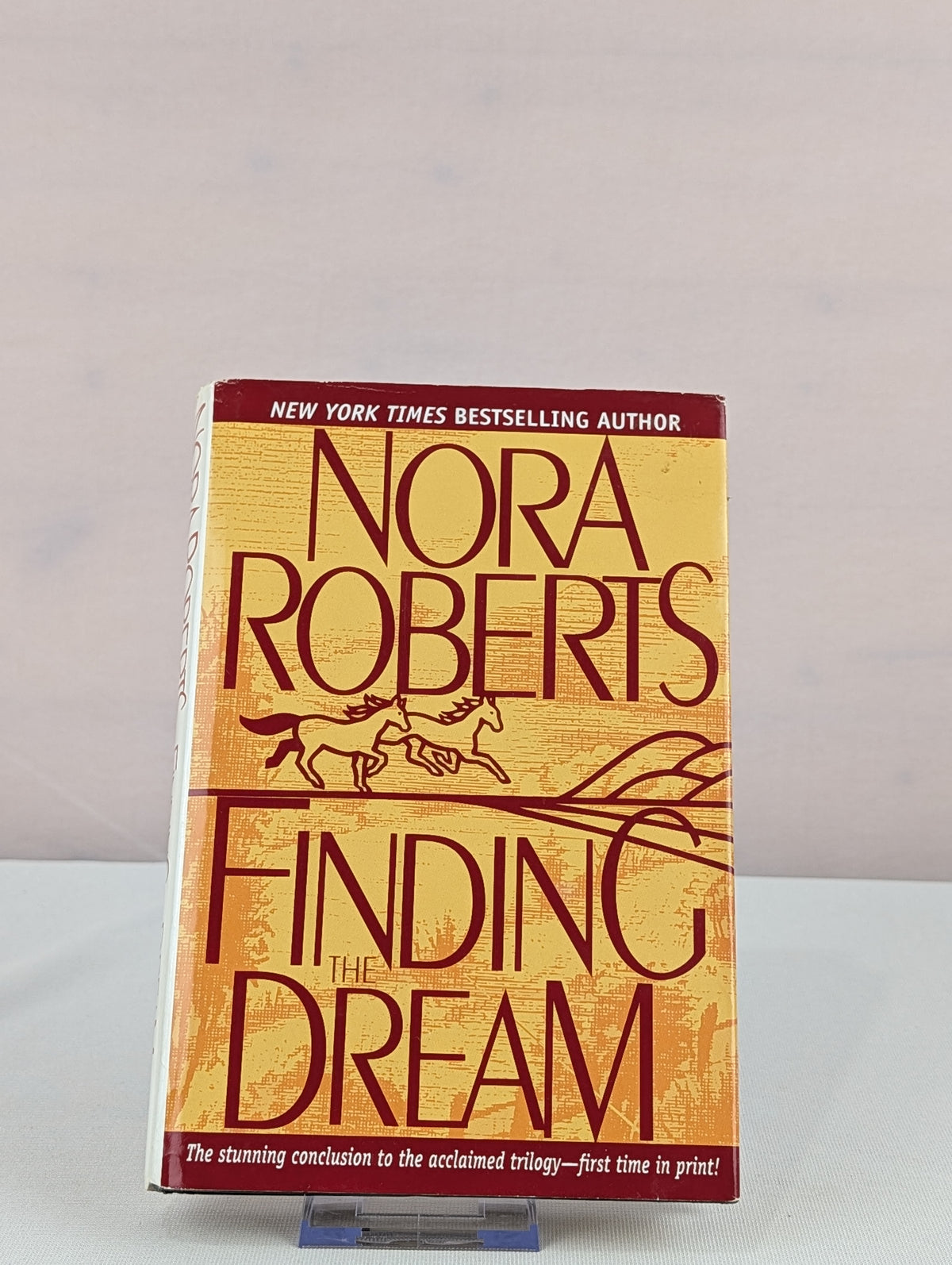 Finding the Dream by Nora Roberts