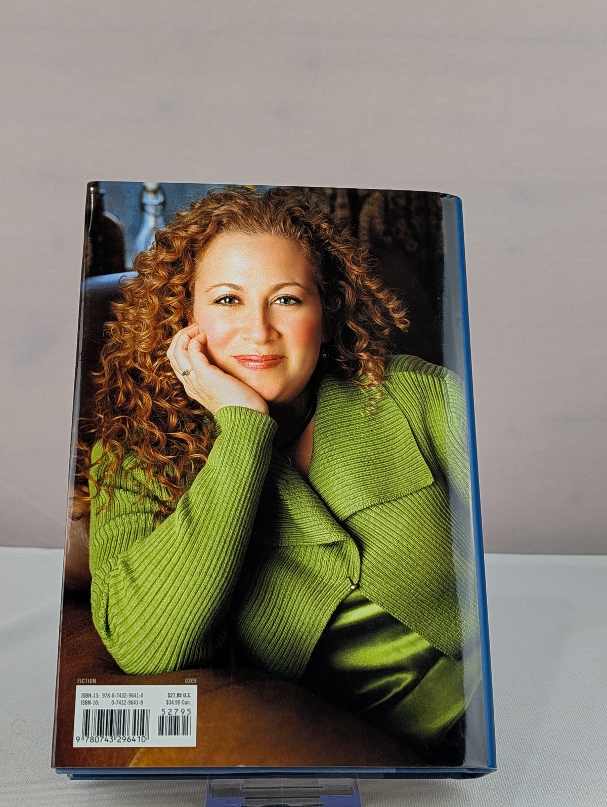 Handle with Care: A Novel by Jodi Picoult