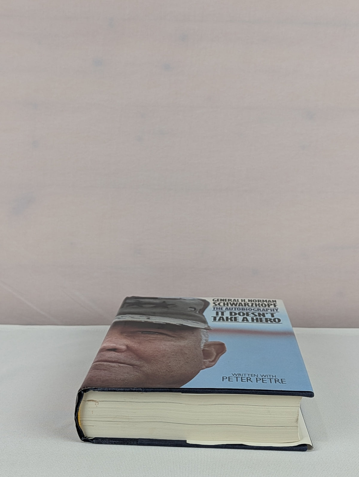 It Doesn't Take a Hero: The Autobiography by Norman Schwarzkopf, Peter Petre