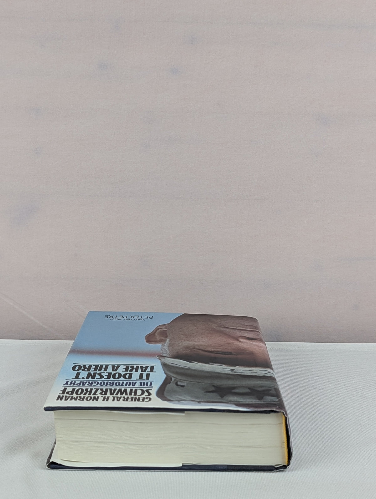 It Doesn't Take a Hero: The Autobiography by Norman Schwarzkopf, Peter Petre