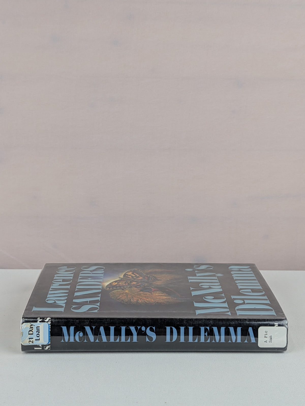 McNally's Dilemma by Lawrence Sanders
