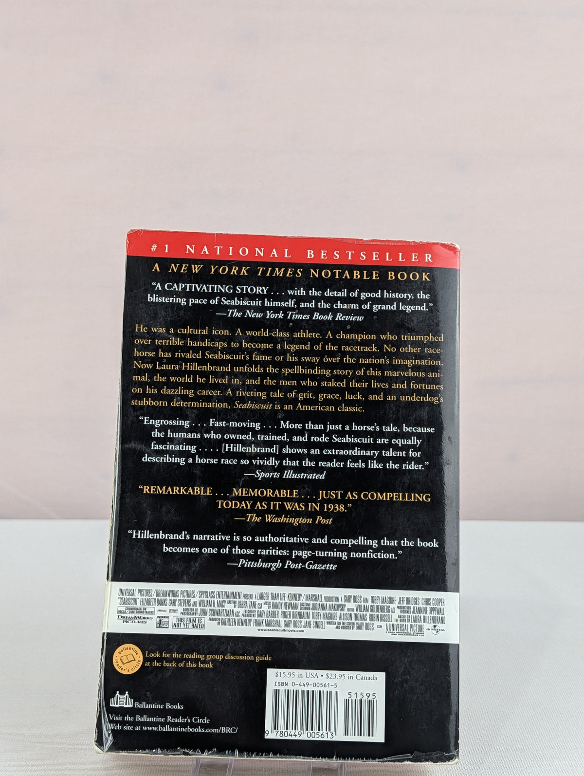 Seabiscuit: An American Legend (Ballantine Reader's Circle) by Laura Hillenbrand