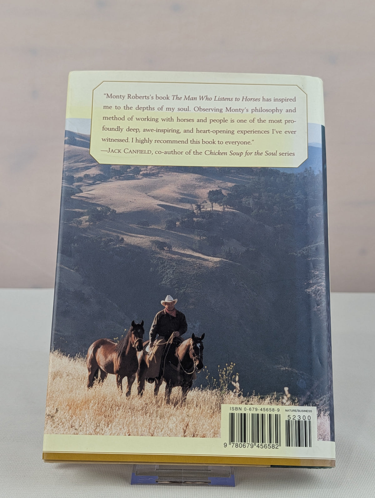 The Man Who Listens to Horses: The Story of a Real-Life Horse Whisperer by Monty Roberts, Lawrence Scanlan
