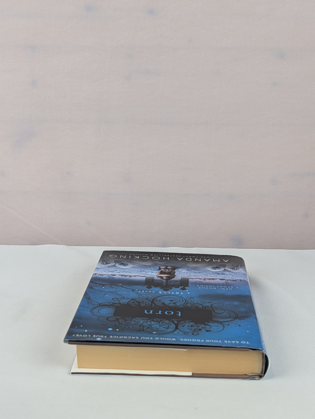 Torn: A Trylle Novel by Amanda Hocking